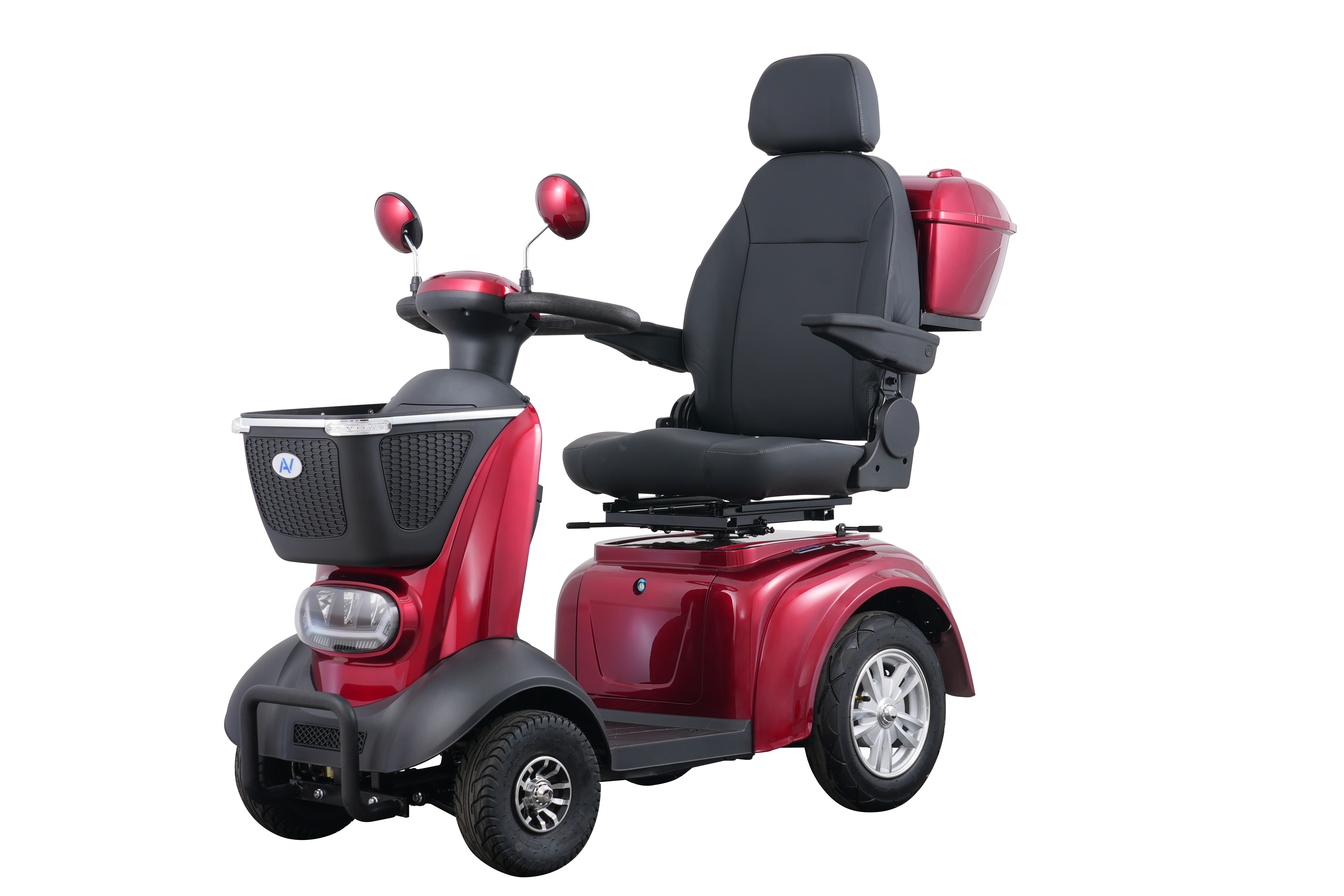 Dual side-view mirrors on the Avantis Traveller for a clear view of surrounding traffic.